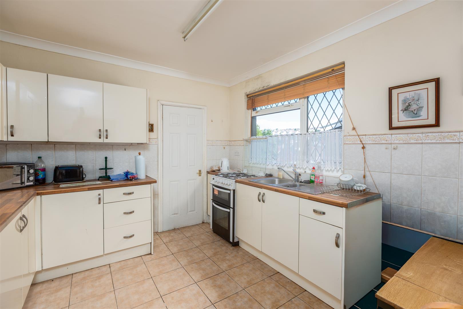 Carnglas Road, Sketty, Swansea, SA2 9BL